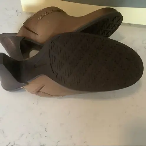 Bare traps womens 10 experts distressed leather studded western boho heel clogs - Image 8