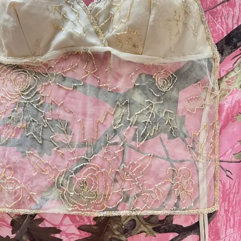 Passports True vintage 90s y2k cream beaded backless halter top