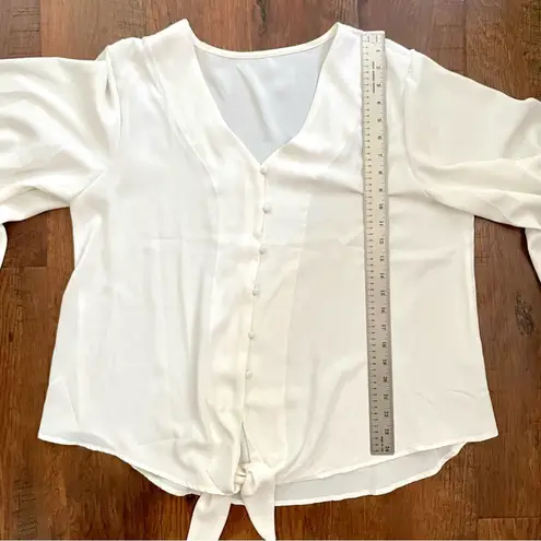 Plus size 2XL, eggshell color, angel wings sleeves, button down top