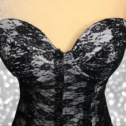 Shirley ofâHollywood black lace sequinâcorsetâtop