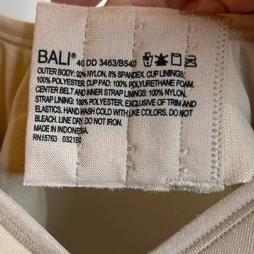 Bali Comfort Revolution Wirefree Bra Nude Beige size 40DD