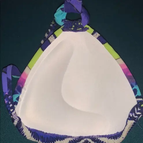 Radio Fiji  Triangle Padded Bikini Top nwot