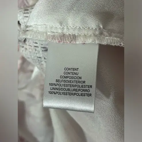 WAYF NWT- PUFFY SLEEVE FLORAL BLOUSE
SIZE M