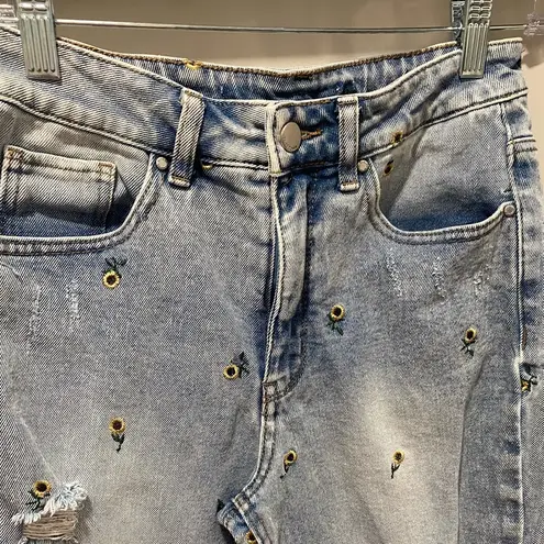 Tinseltown Distressed Light Denim Mom Jeans With Small Embroidered Sunflowers