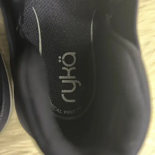 Ryka Niah Ankle Boots Women’s Size 9.5
Navy Slip-On Ankle Boots