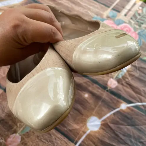 BeautiFeel Tan and Cream Flats Elegant Loafers Size 7