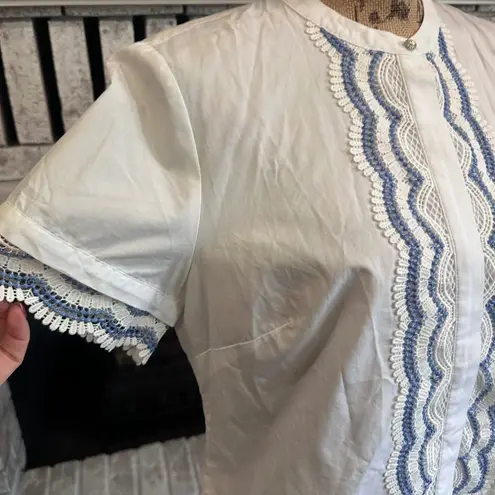 Karl Lagerfeld Paris White Blue Lace Trim Short Sleeve Blouse Top Size M