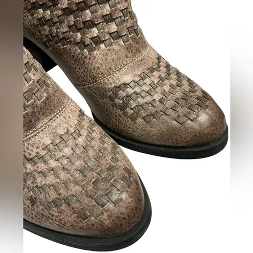 Not Rated Kyla Western Style Ankle Boot Bootie 7.5 Taupe $60 Retail NEW