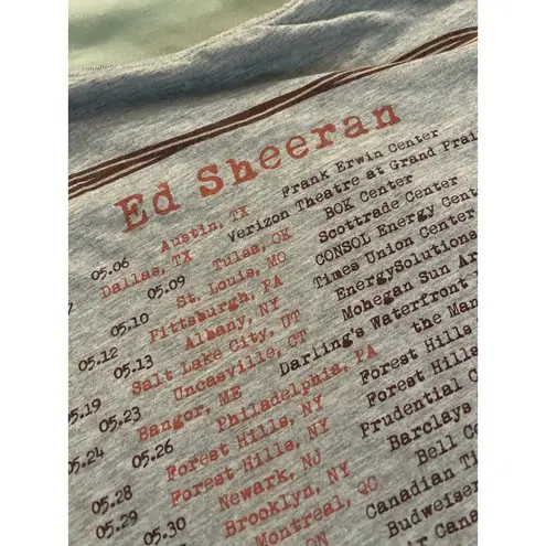 Ed Sheeran Multiply Tour T Shirt Small EUC Gray Guitar Pop Music Swiftie