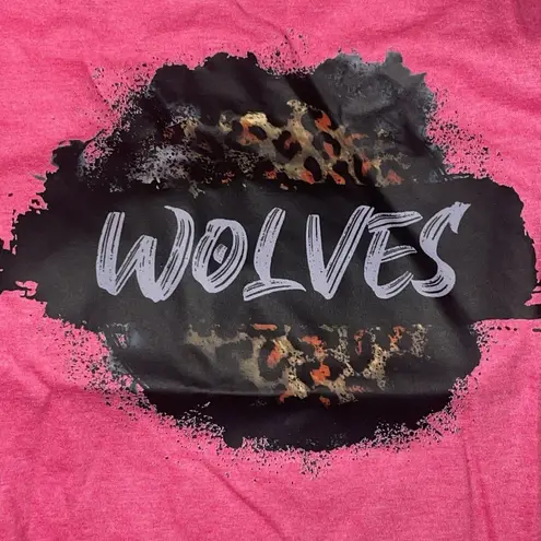 Game day, Wolves, graphic, tee, cheetah, size small women. New with packaging. Pink
