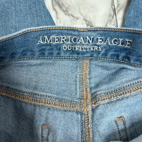 American Eagle  Mom Jeans Blue Denim Distressed Ripped knees size 4 high rise