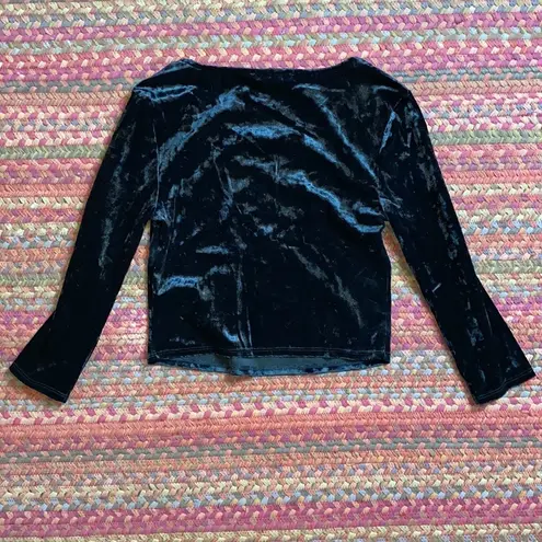 Forever 21 BLACK VELVET SECY BASIC CRISS CROSS CROP TOP