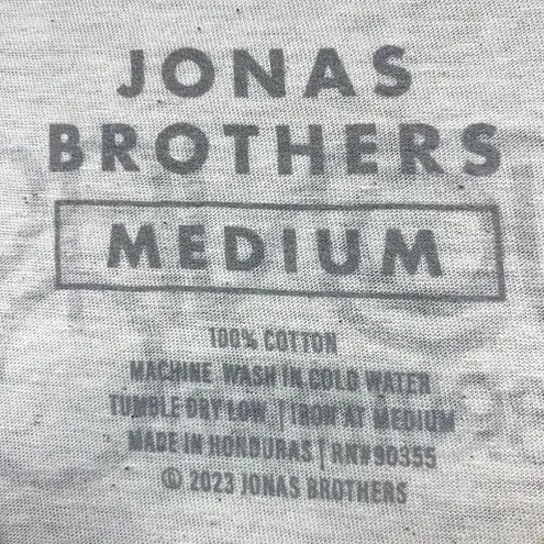 Jonas Brothers Five Albums One Night Band T-Shirt Size Medium