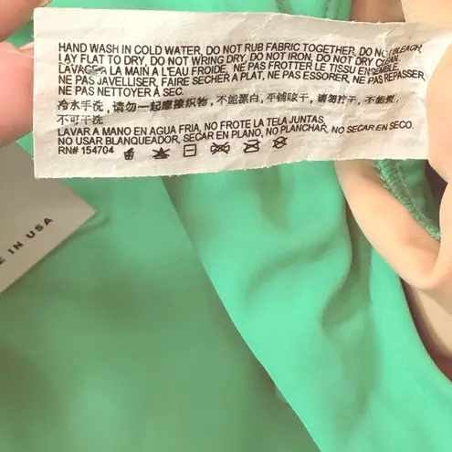 Heroine Sport Voyage One Maui High Leg Opening Low Scoop Back Size XL 14 16 Green