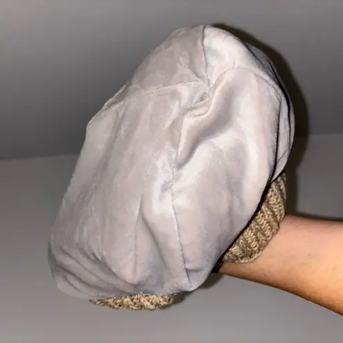 FurTalk Women's Tan Knit Pom