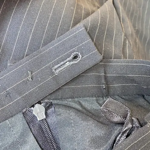 Escada Vintage Pinstripe Skirt & Blazer Set Sz 10 Lightweight Fitted Designer