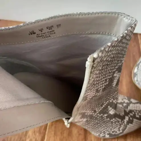 Carlos Santana  Grey snakeskin Tibbie ankle boots