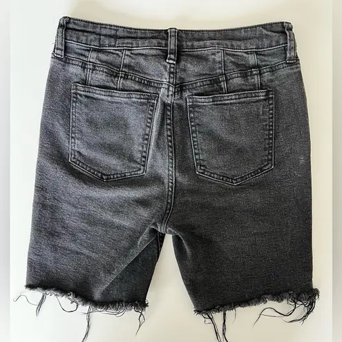 We The Free Free People  Black Avery Bermuda Raw Hem Button Fly Shorts 28