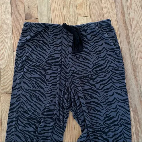 Rails  Animal Print Lounger/PJs super comfy-Size S