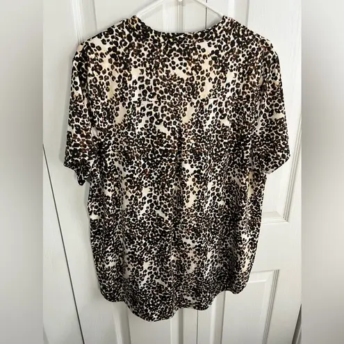 Est. 1946  cheetah short sleeve v neck blouse size XL