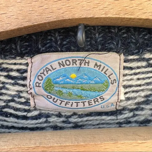 Vintage Royal North Mills outfitters USA wool knit fair isle sweater XL? Gray