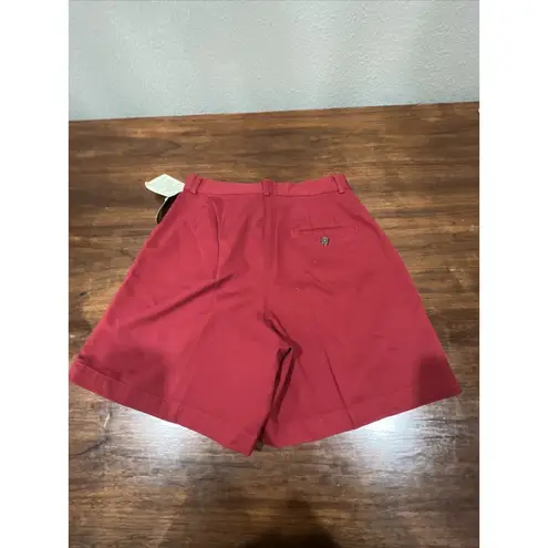 L.L.Bean  Womens Red Cotton Wrinkle Resistant Pleated Shorts Size 8