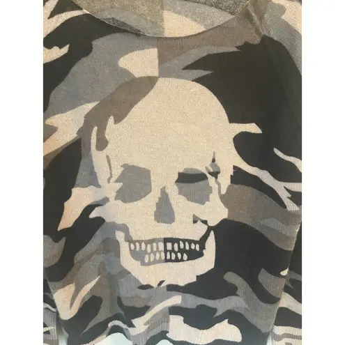 Skull Cashmere Lucy Camo Front Skull 100% Cashmere Sweater sz. XS