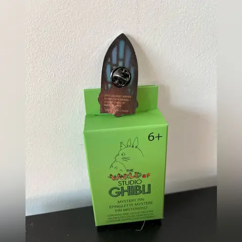 Lounge Fly Studio Ghibli Stained Glass Kiki’s delivery Service Portrait Pin