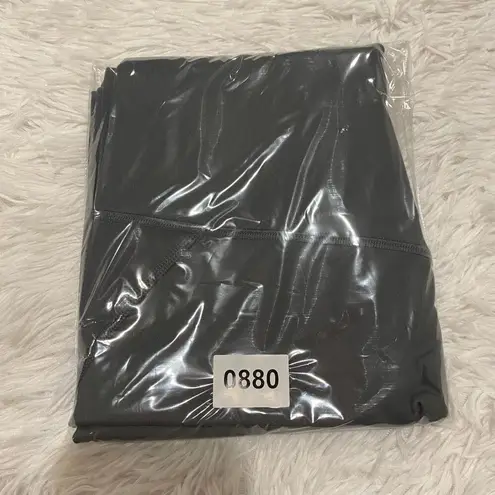 Girlfriend Collective Compressive High-Rise Legging in Moon Gray Medium