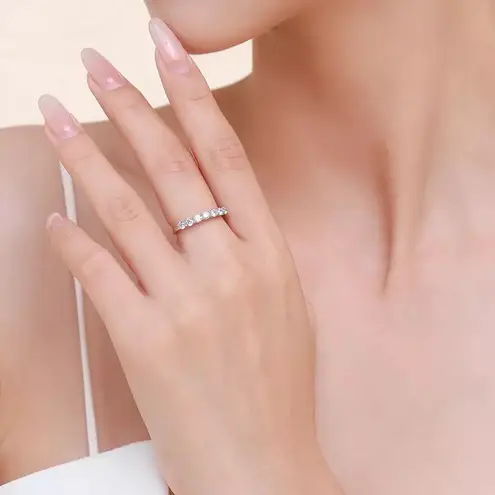 Sterling Silver SIZE 7 925 Stackable Round Dazzling Cubic Zirconia Ring