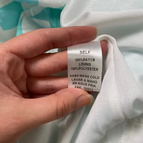 Emily Wonder Soft Green Geometric Sundress Size Large Summer, Casual, Beach