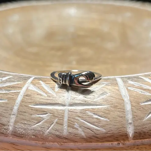 Sterling Silver Claddagh Hand 925 Ring