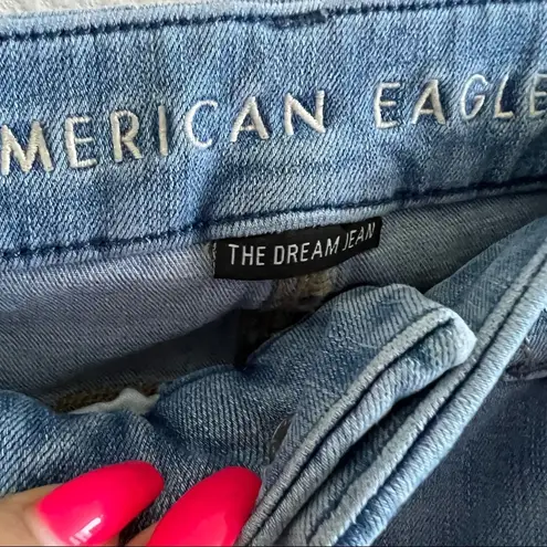 American Eagle  The Dream Jean Curvy Hi-Rise Jegging Distressed Blowout 00