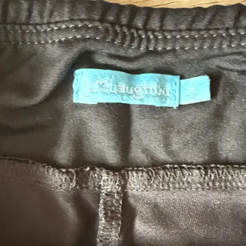 J. McLaughlin Women’s Classic Black Dress capri Leggins Size M