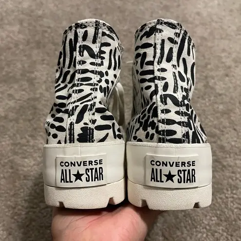 Converse Women’s  Chuck Taylor Lugged High Top Jungle Zebra Platform Shoes Sz 9.5