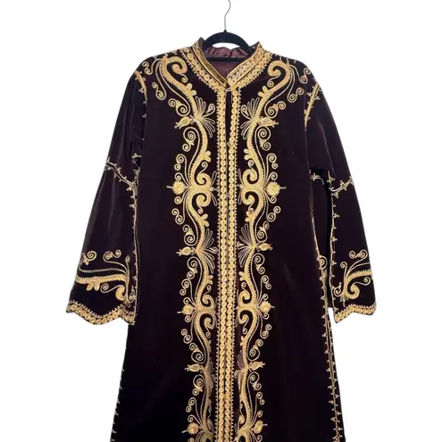Vintage Moroccan Brown Velvet Kaftan with Gold Embroidery Robe medium
