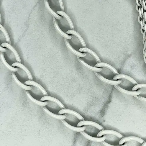 White Beehive Swirl Tassel Charm Chain Link Belt Extra Small/Small (XS/S) ✨