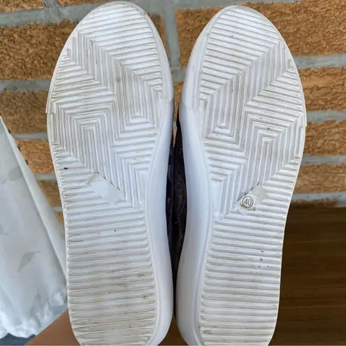 Alma en pena sneakers size 9 Gray