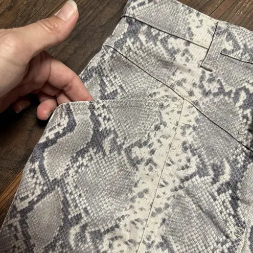 Wilfred Free Aritzia Kelsey Python Denim Mini Skirt Size 6 Cargo Pockets Chic