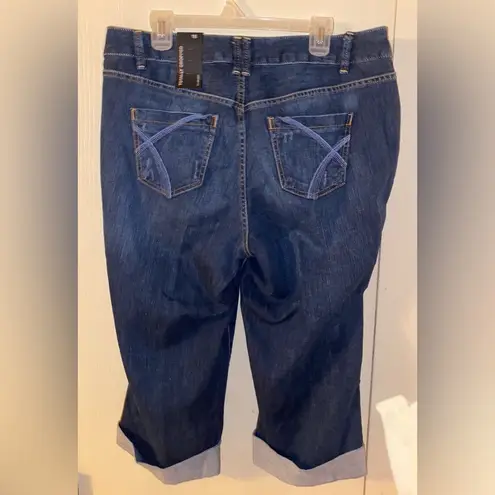 Lane Bryant NWT  Totally Cropped Jeans with Cuffed Hems - size 16