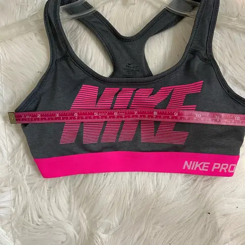 Nike  Pro