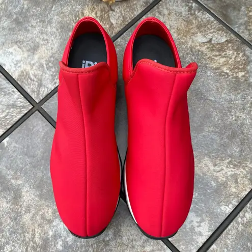 iRi WES I Neoprene Low Top Platform Sneaker Size EU 37 US 7 Red