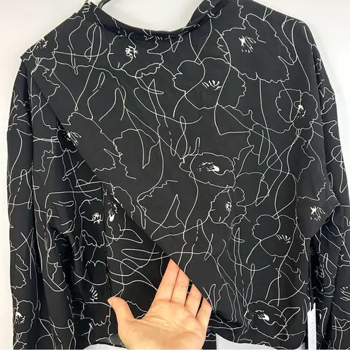 ASTR NWT  Floral Black and White Long Sleeve Tie Neck Flowy Top Size XL