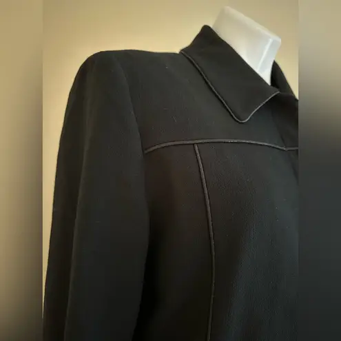 Jones Wear Black Faux Leather Trim Around Edges With Shoulder pads Sz 12…