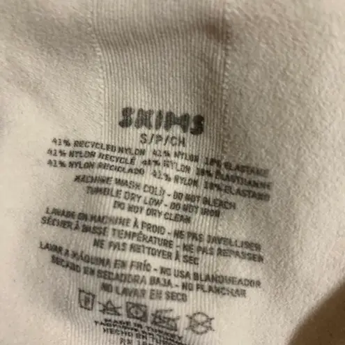 SKIMS FLAWED Strapless Sculpting Shortie Bodysuit S