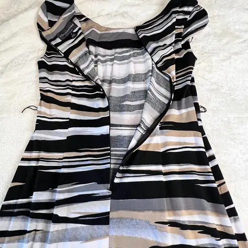 Connected Apparel Women's Size 6 Striped Sleeveless Sheath Dress