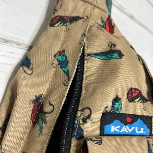 KAVU Rope Sling Bag Fish Hook Print Crossbody Backpack Tan
