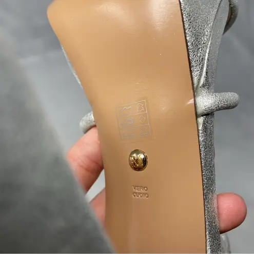 NEW Pelle Moda Gilian Metallic Leather Platform Flared Block Heel Sandals Glam 9 Silver