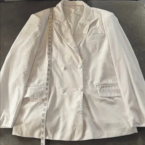 Women’s White Velvet Double Breasted Formal 2