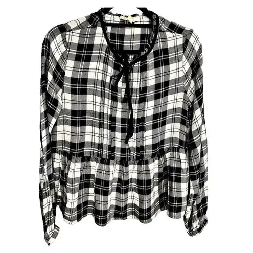 onetheland  Blk/White Smocked Plaid Openslit Neckline W/Tie L/S